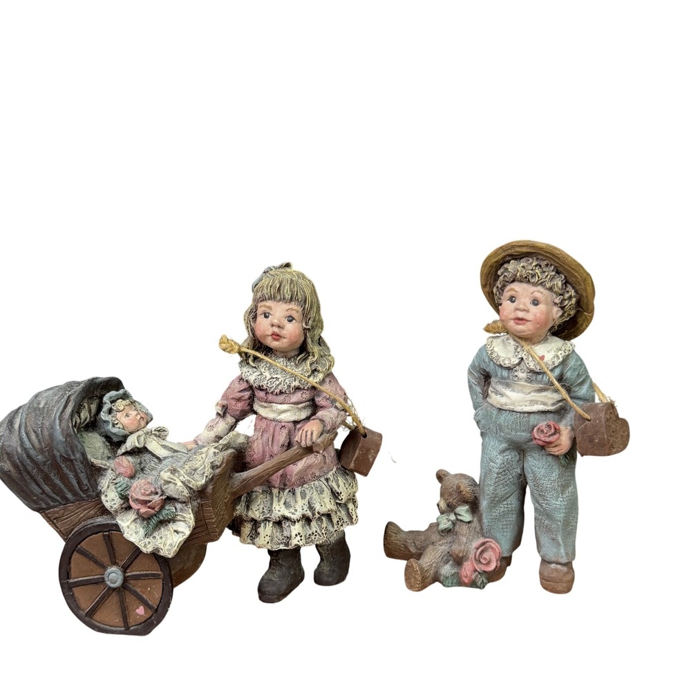 Sarah Attic Figurine Set, Boy & Girl 1991 Vintage Collectable Grannycore, Sweet